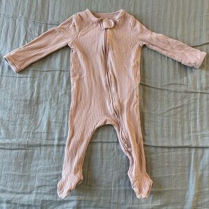 Cloud Island Blush Ribbed Footie